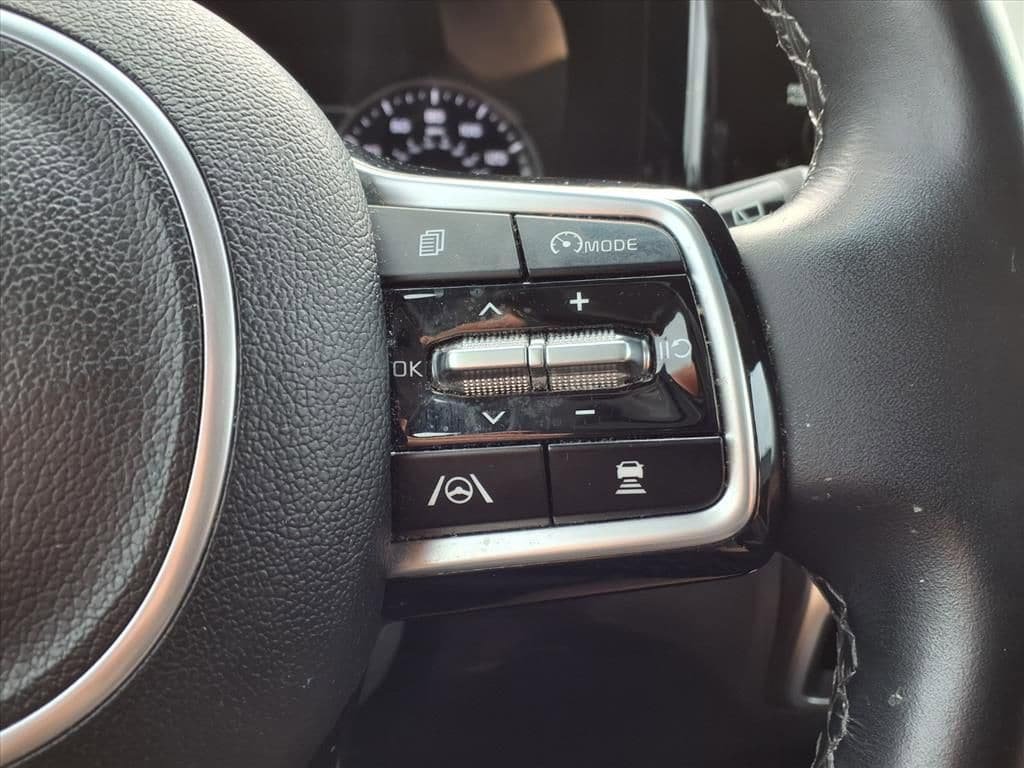Certified 2022 Kia Sorento EX FWD image 20