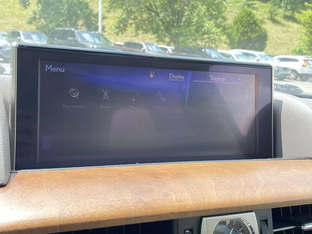Used 2021 Lexus LX 570 4WD w/ Luxury Package image 26