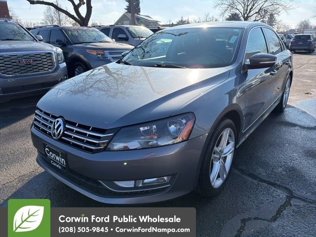 Used 2015 Volkswagen Passat TDI SEL Premium image 1