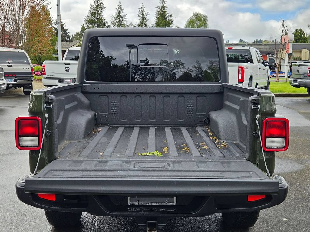 Used 2023 Jeep Gladiator Sport AWD/4WD image 10