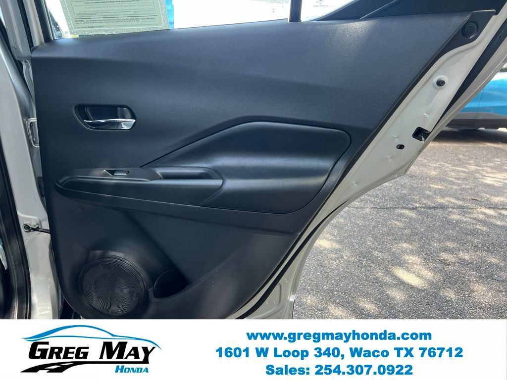 Used 2019 Nissan Kicks SR w/ SR Premium Package FWD image 14