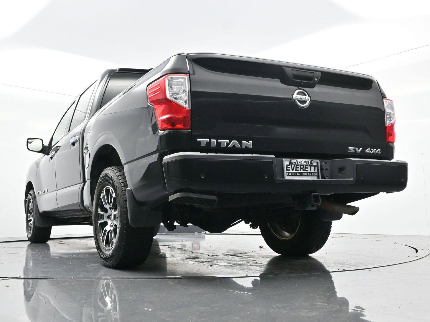 Used 2020 Nissan Titan SV w/ SV Convenience Package image 48