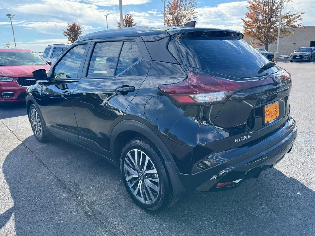 Certified 2024 Nissan Kicks SV FWD image 5