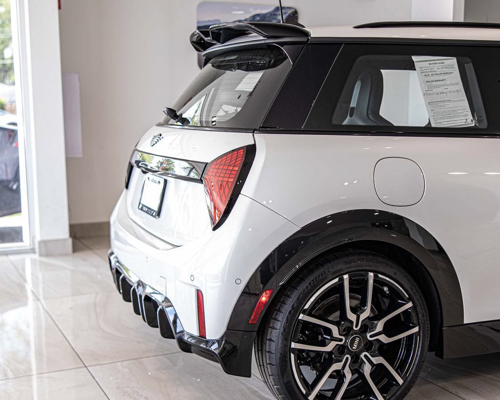 Used 2026 MINI Cooper S FWD image 12