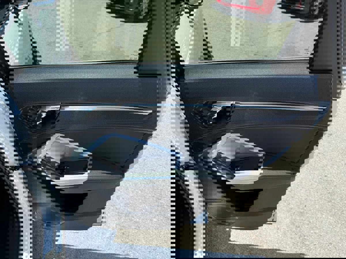 Used 2019 Audi Q3 2.0T Premium Plus w/ Premium Plus Package image 17