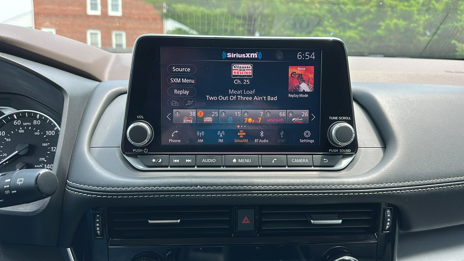 Certified 2022 Nissan Rogue SV AWD/4WD image 17