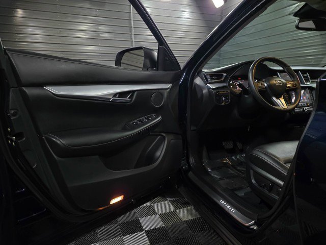 Used 2019 INFINITI QX50 Luxe w/ Navigation Package image 31
