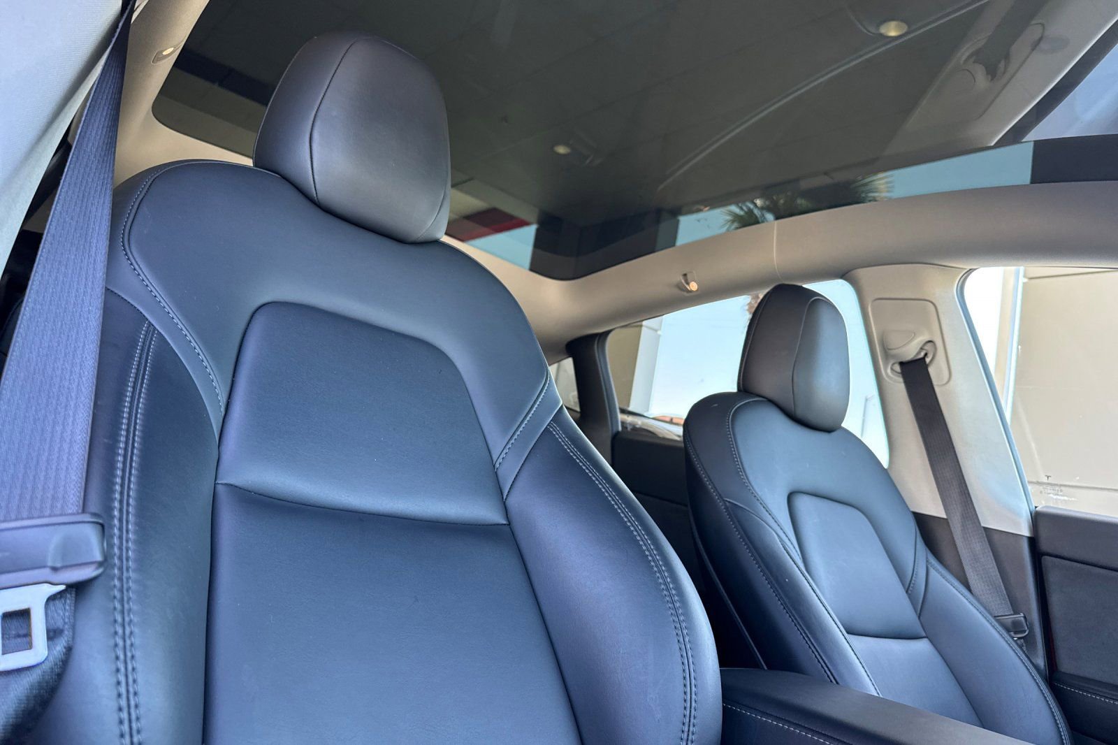 Used 2022 Tesla Model Y Long Range AWD/4WD image 20