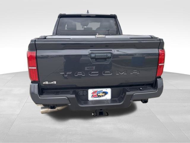 Used 2025 Toyota Tacoma SR5 AWD/4WD image 6