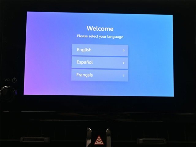 Used 2025 Toyota Corolla LE image 9