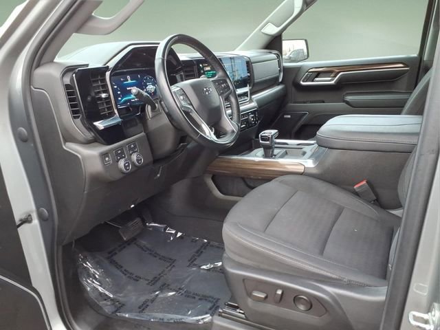 Used 2023 Chevrolet Silverado 1500 RST w/ Convenience Package II AWD/4WD image 11