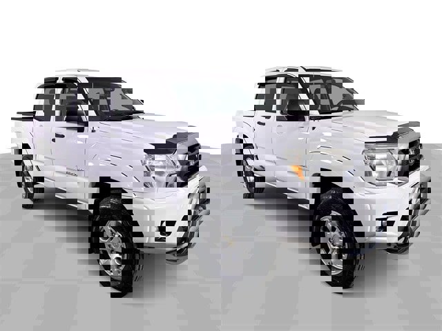 Used 2013 Toyota Tacoma PreRunner w/ SR5 Pkg image 2