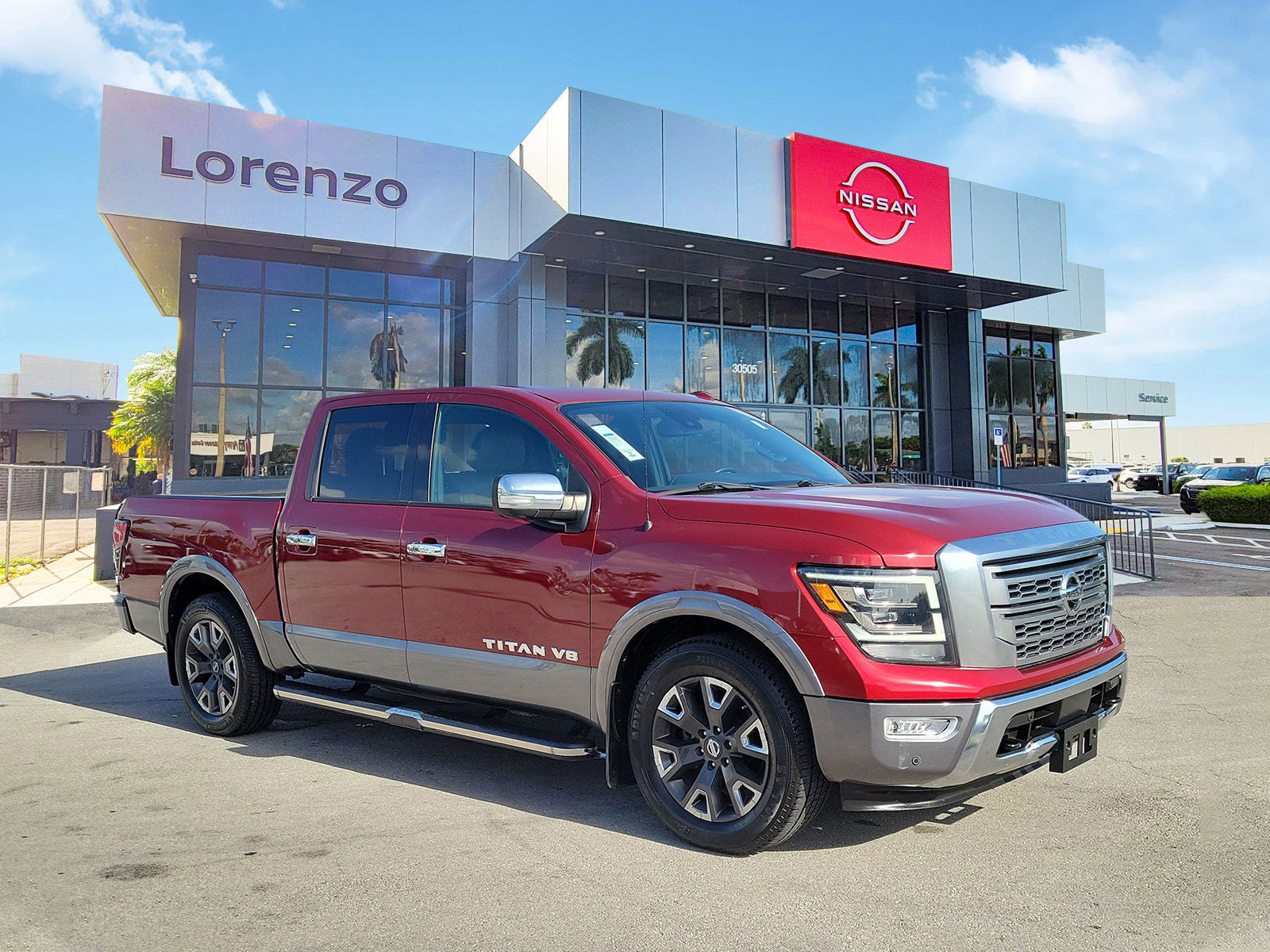 Used 2020 Nissan Titan Platinum Reserve w/ Moonroof Package image 3