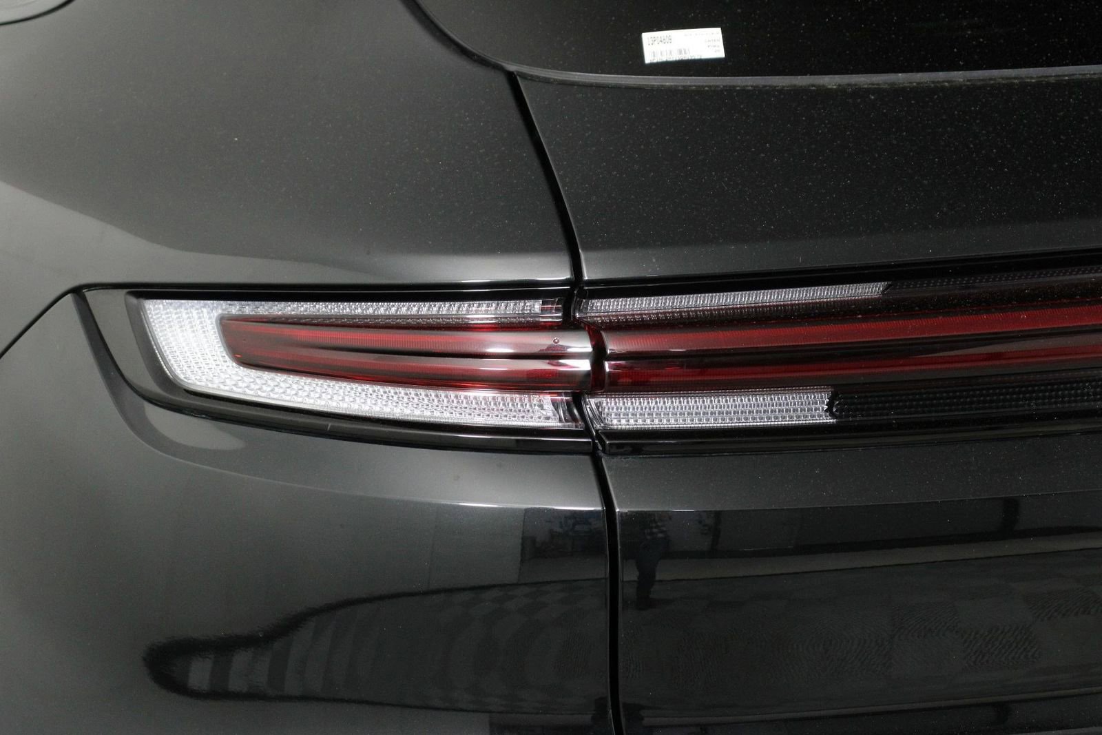 Certified 2025 Porsche Cayenne S AWD/4WD image 21