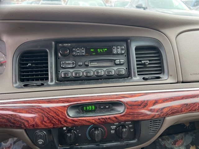 Used 2002 Mercury Grand Marquis GS image 11