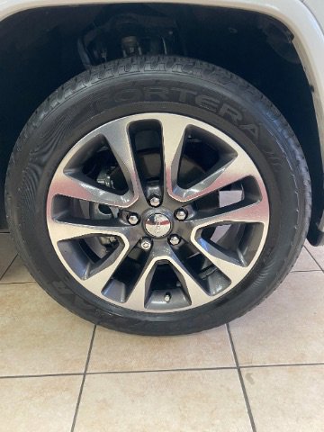 Used 2017 Jeep Grand Cherokee Overland RWD image 37
