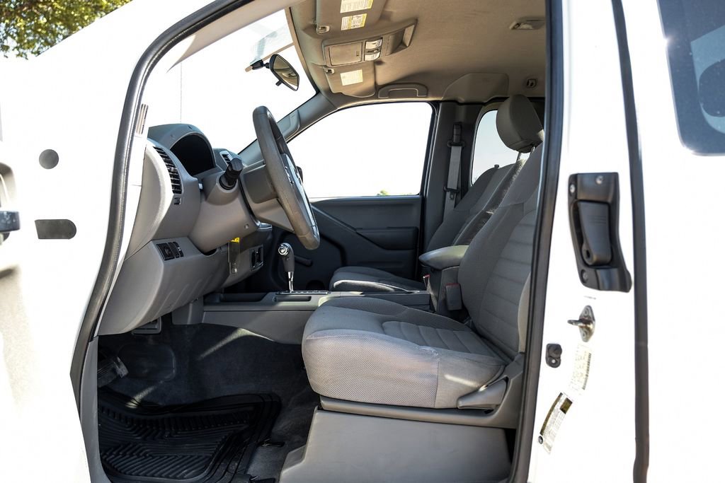 Used 2019 Nissan Frontier S image 3