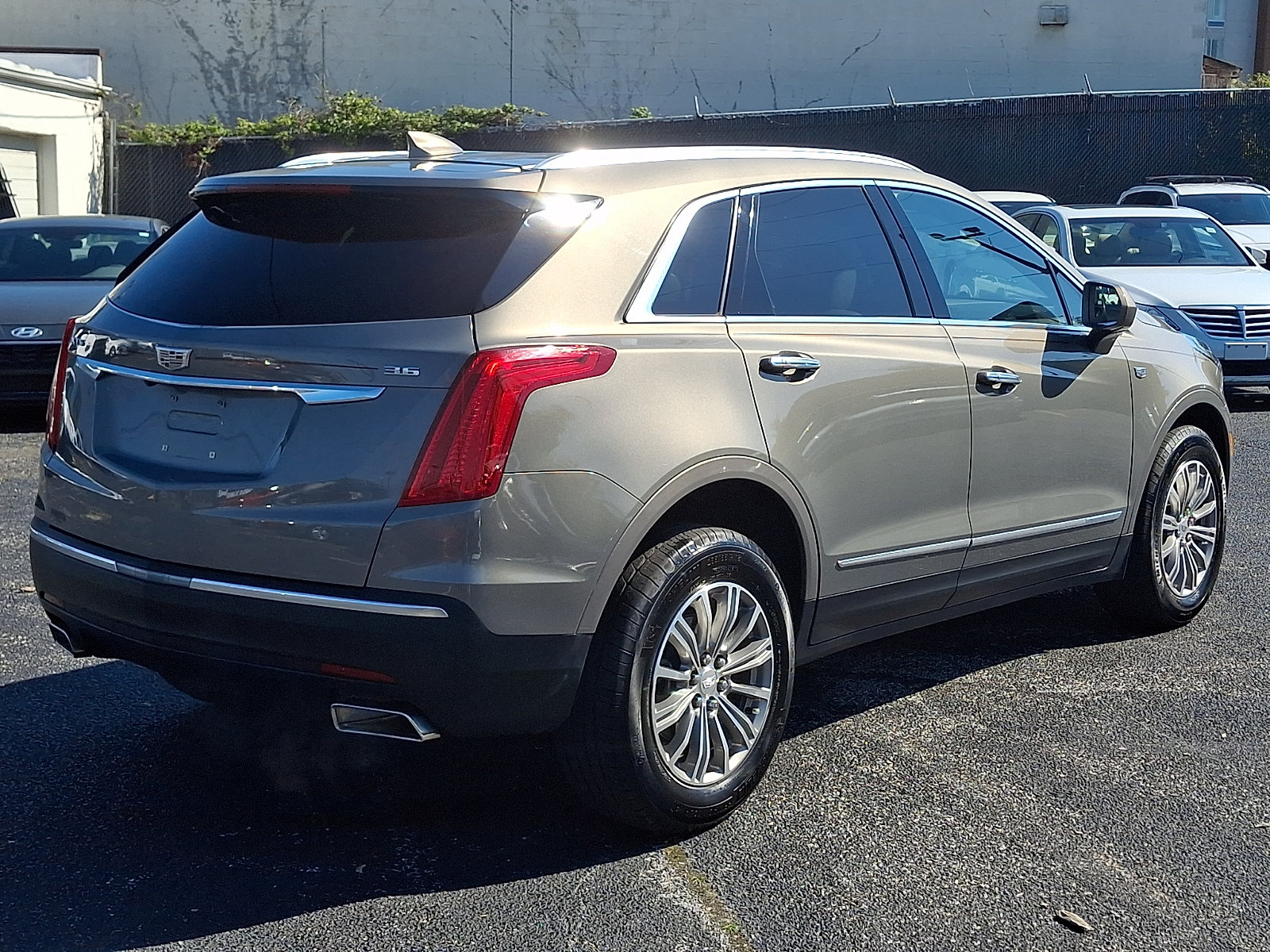 Used 2019 Cadillac XT5 Luxury FWD image 6