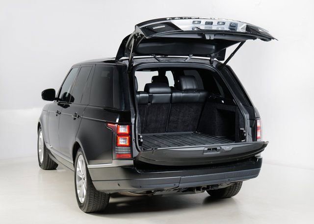 Used 2016 Land Rover Range Rover HSE image 31