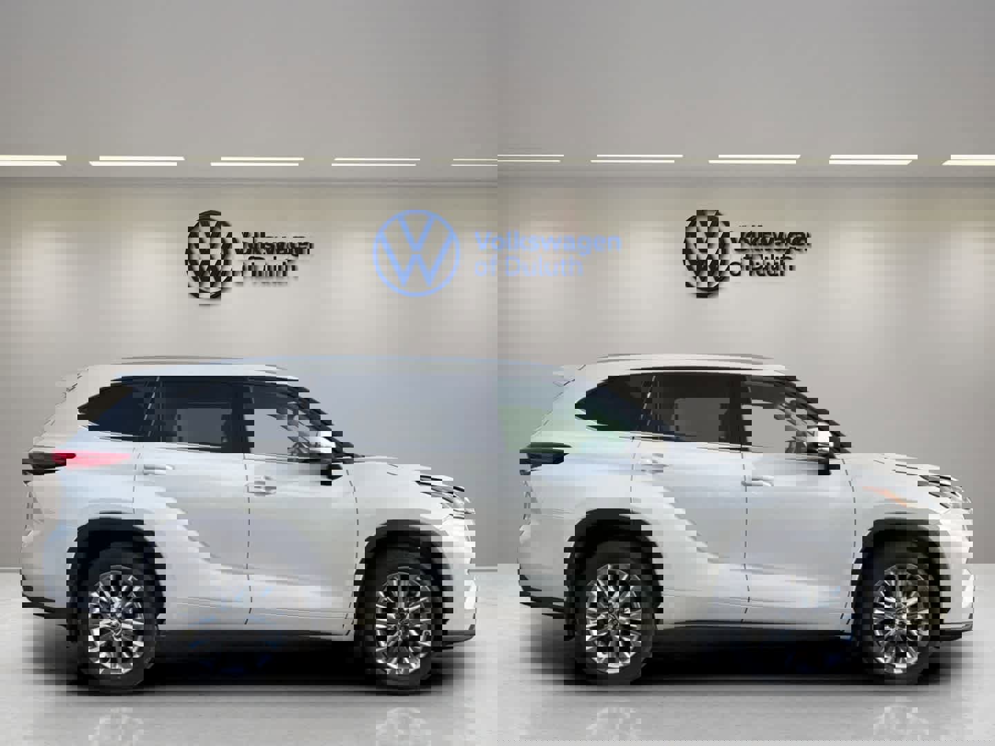 Used 2020 Toyota Highlander Limited image 6