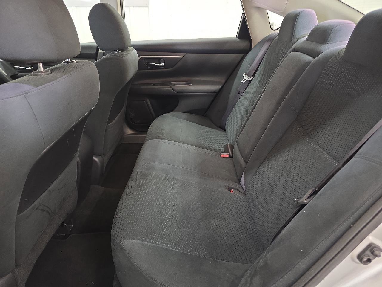 Used 2015 Nissan Altima 2.5 S w/ Power Driver Seat Package FWD image 27