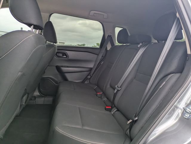 Used 2024 Nissan Rogue S image 14