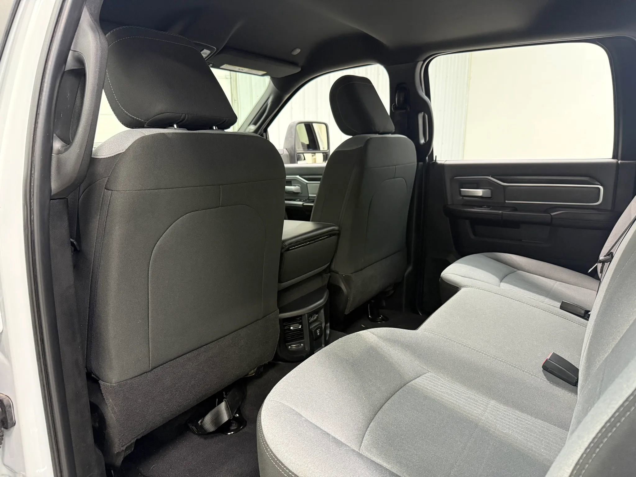 Used 2023 RAM 3500 SLT w/ Quick Order Package 2YG SLT AWD/4WD image 16