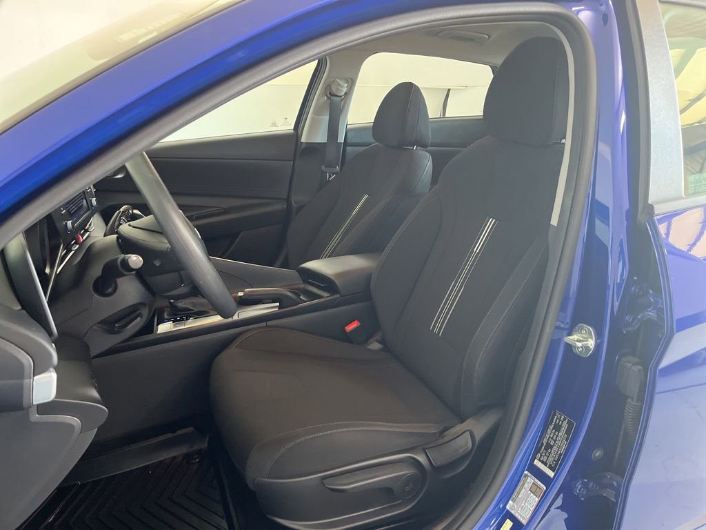 Used 2022 Hyundai Elantra SEL FWD image 18