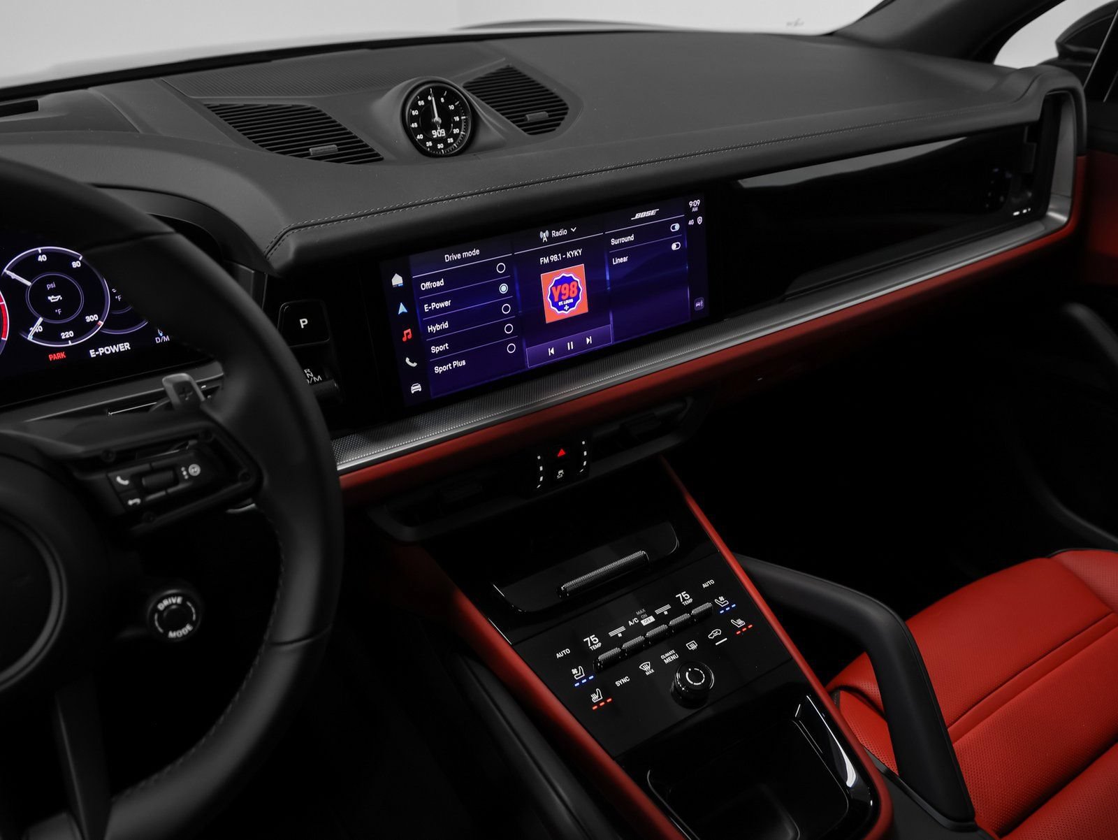 Certified 2026 Porsche Cayenne E-Hybrid AWD/4WD image 35