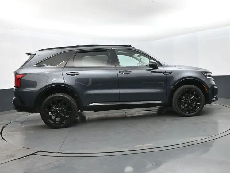 Used 2022 Kia Sorento SX AWD/4WD image 4