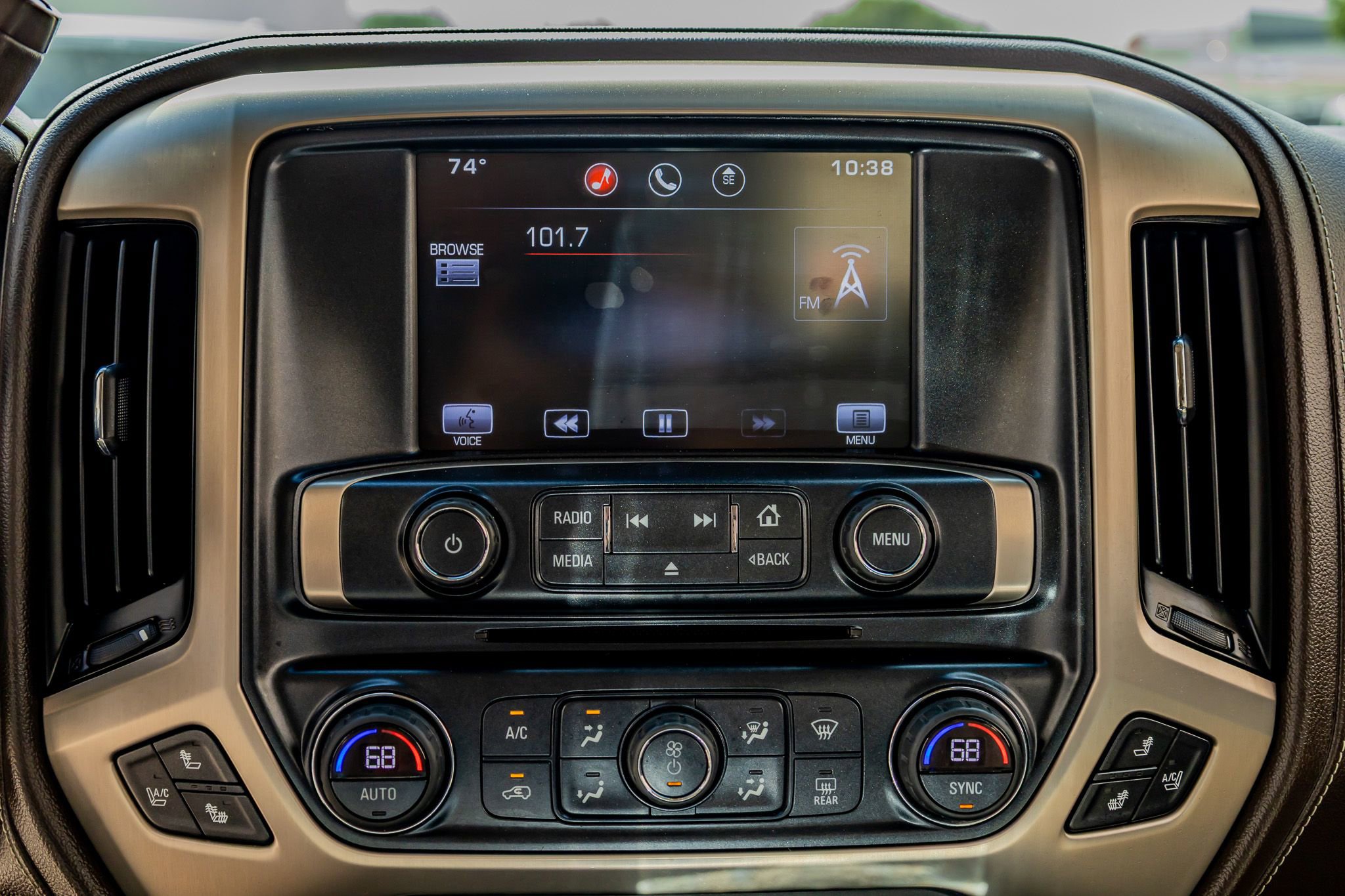 Used 2015 GMC Sierra 3500 Denali w/ Duramax Plus Package image 21