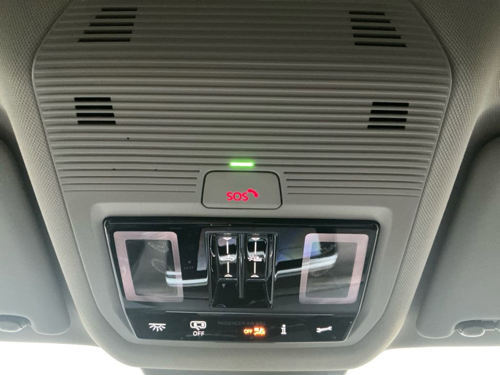 New 2026 Volkswagen Atlas SEL Premium R-Line image 24