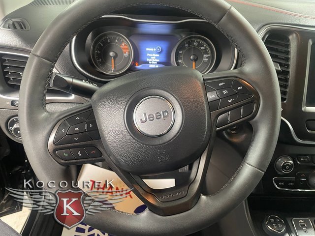 Used 2022 Jeep Cherokee Trailhawk image 14