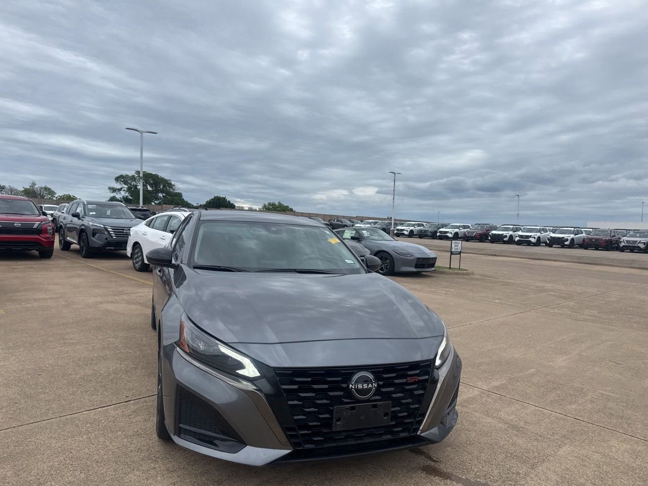 Certified 2024 Nissan Altima 2.5 SR FWD image 3