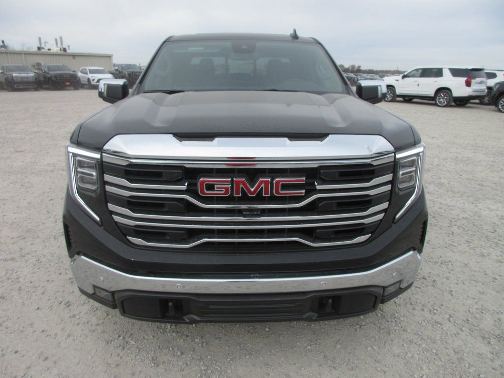 New 2026 GMC Sierra 1500 SLT w/ SLT Premium Plus Package image 10