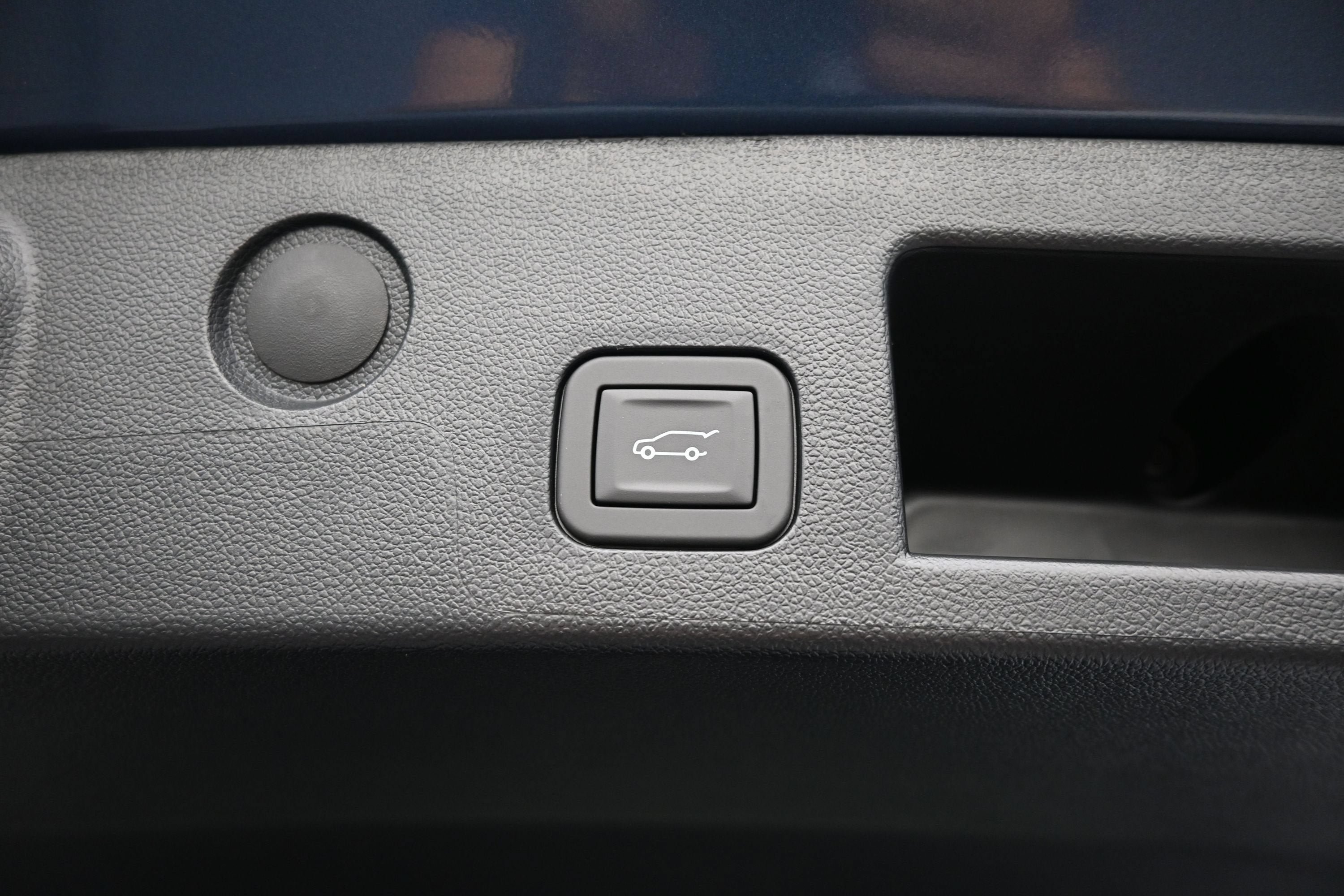 New 2027 Chevrolet Equinox LT w/ Convenience Package II FWD image 32