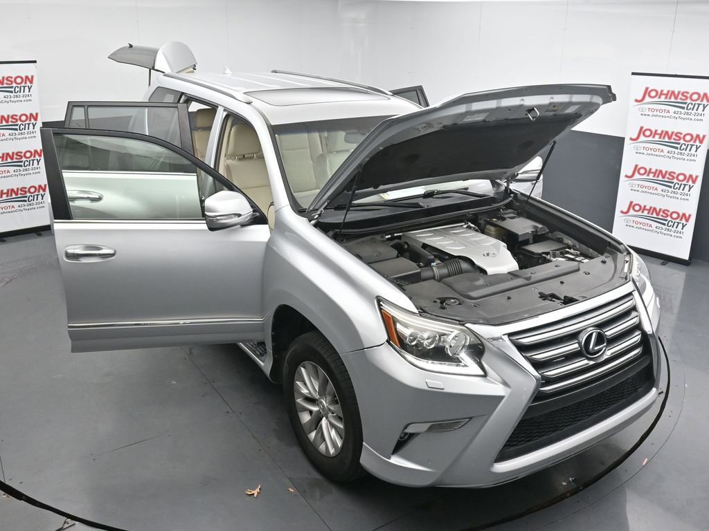 Used 2019 Lexus GX 460 Premium w/ Premium Package AWD/4WD image 25