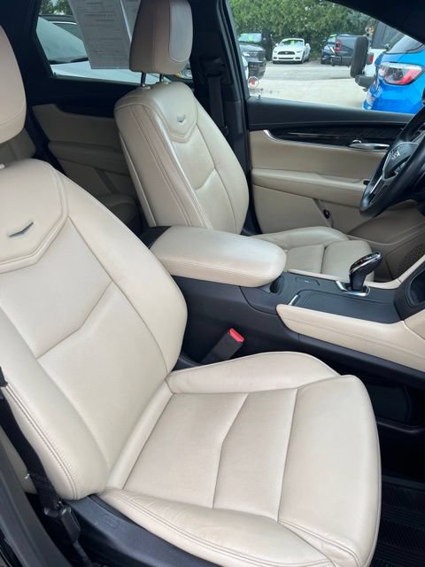 Used 2017 Cadillac XT5 FWD image 15