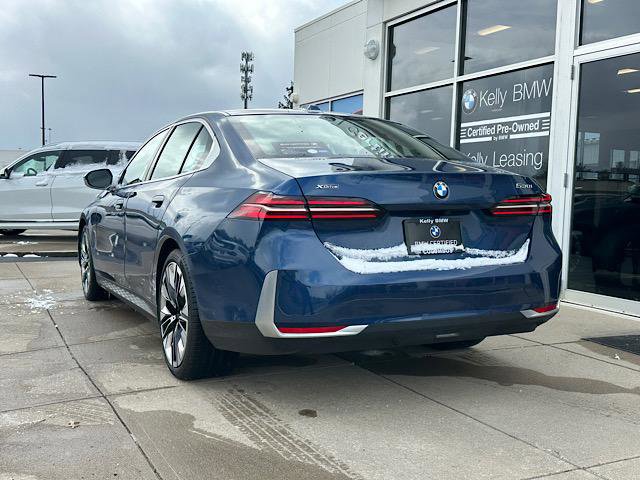 Certified 2024 BMW 530i xDrive 530i xDrive Sedan w/ Premium Package image 8