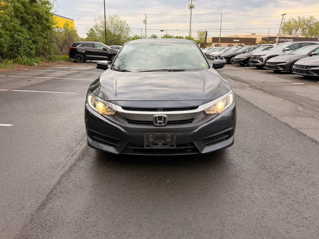 Used 2018 Honda Civic EX image 9