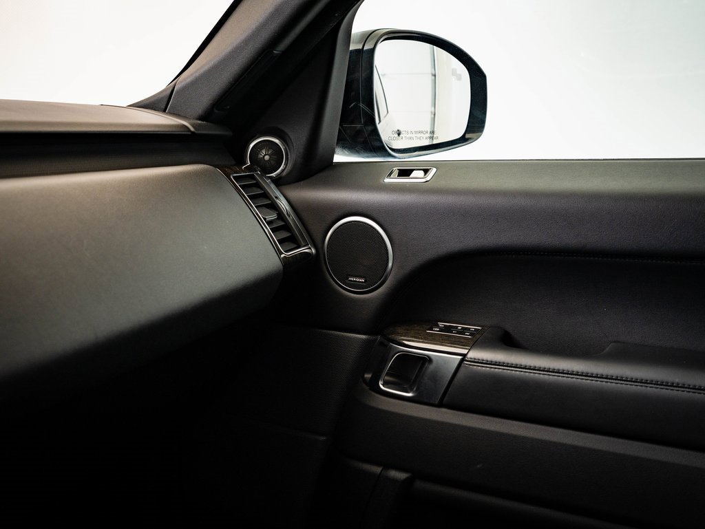 Used 2020 Land Rover Range Rover Sport HSE image 38