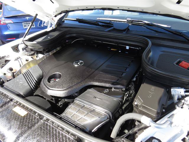 Used 2025 Mercedes-Benz GLS 450 4MATIC image 7