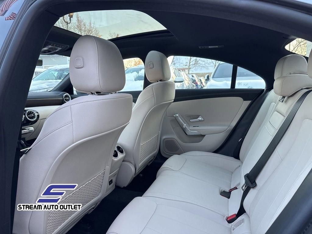 Used 2024 Mercedes-Benz CLA 250 4MATIC image 27