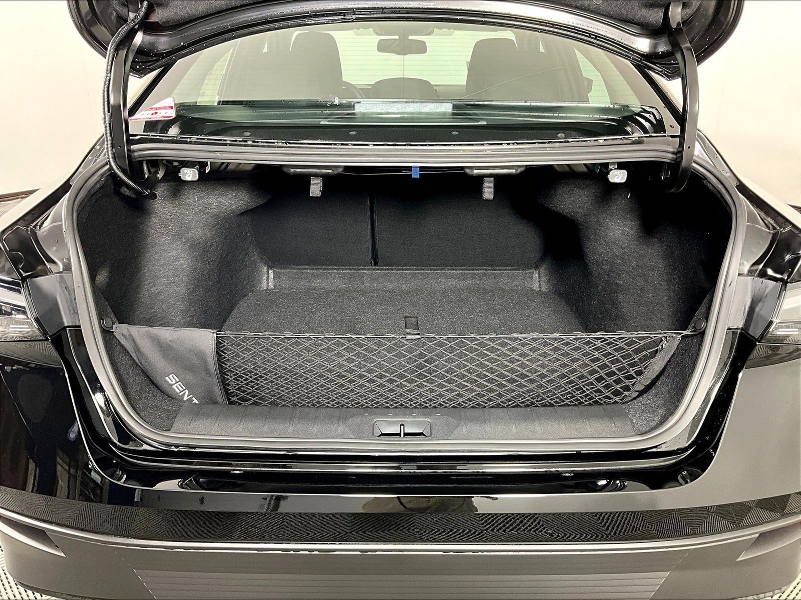 New 2026 Nissan Sentra SV w/ SV Convenience Package FWD image 22