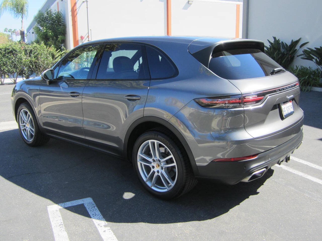 Used 2019 Porsche Cayenne AWD/4WD image 5