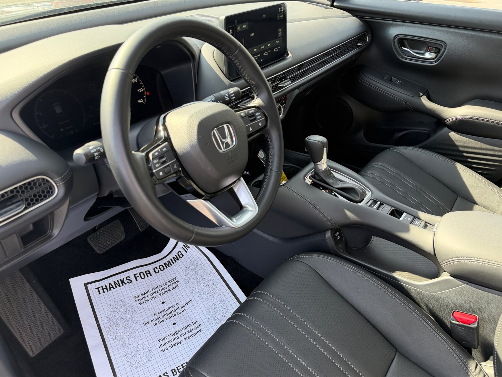Used 2027 Honda HR-V EX-L image 4
