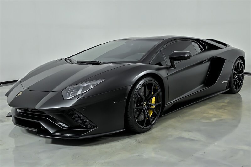 Used 2018 Lamborghini Aventador S AWD/4WD image 6