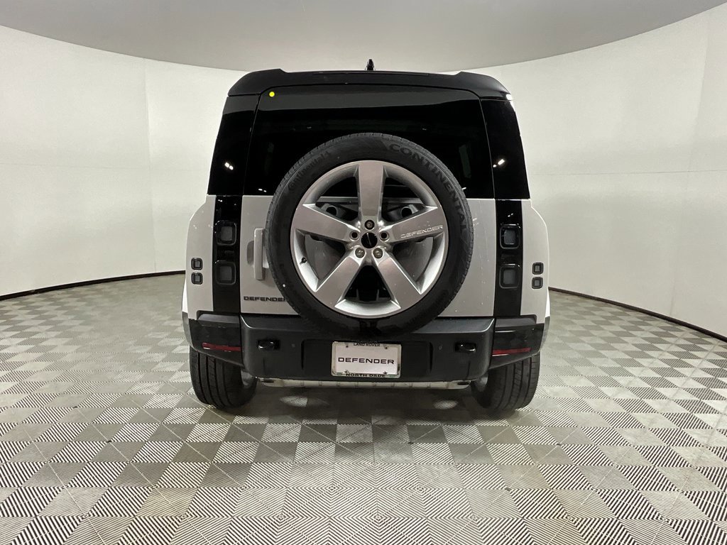 New 2026 Land Rover Defender 110 X-Dynamic SE image 7
