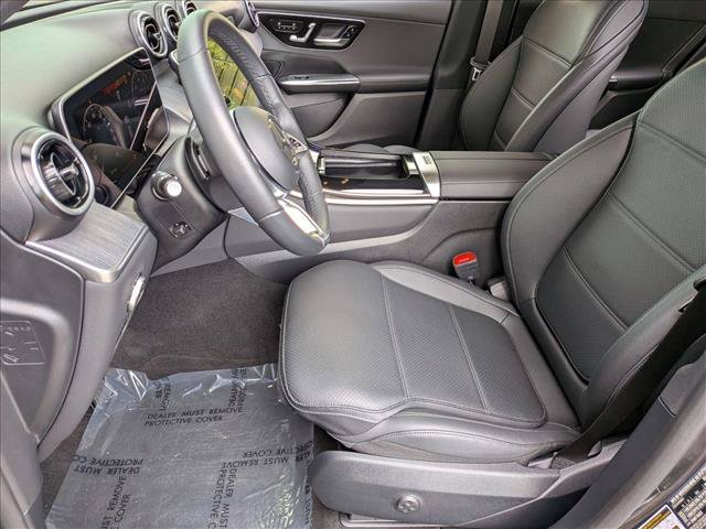 Used 2025 Mercedes-Benz GLC 300 image 16