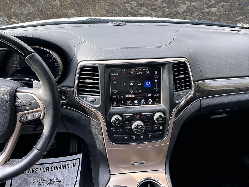 Used 2014 Jeep Grand Cherokee Overland w/ Advanced Technology Group AWD/4WD image 6